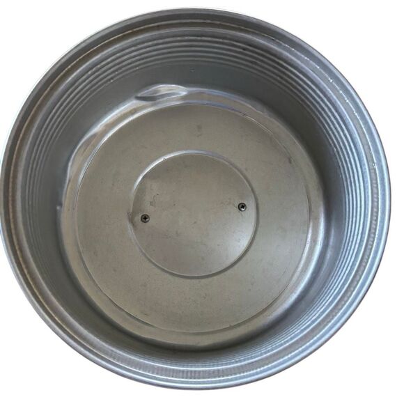 Vintage Regal Ware 1950’s Aluminum Cake Cover With Base - Picture 6 of 8